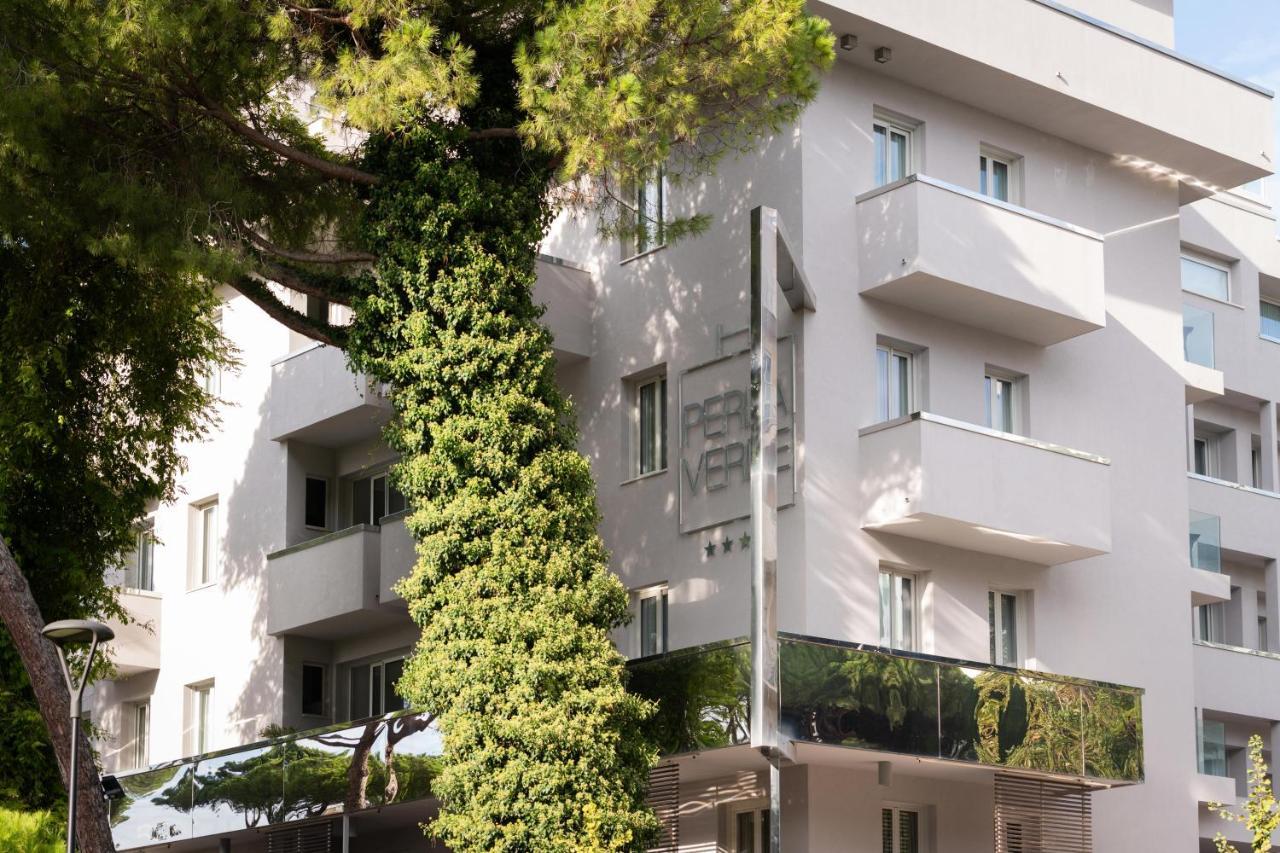 Perla Verde Hotel ミラノ・マリッティマ エクステリア 写真