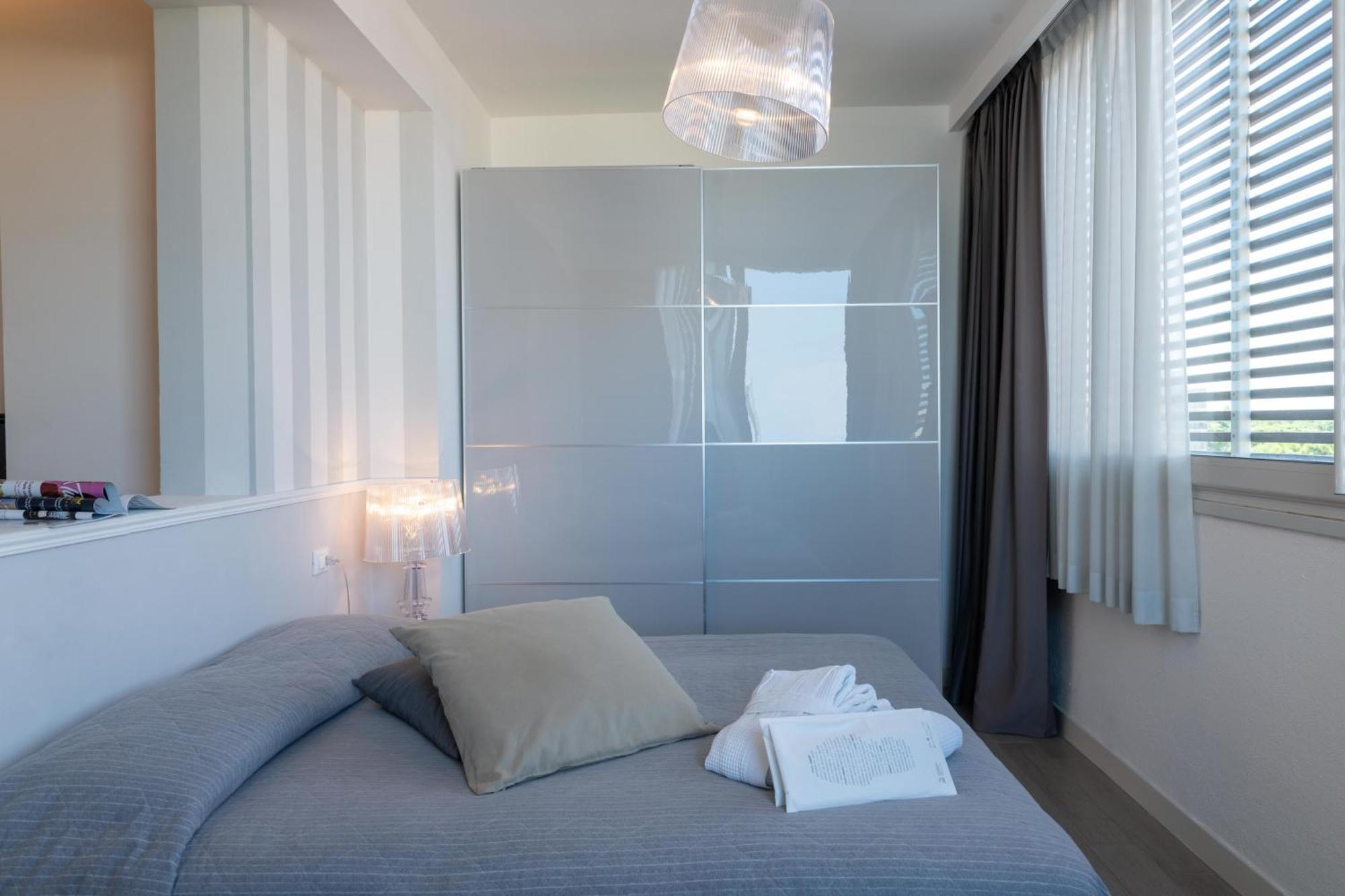Perla Verde Hotel ミラノ・マリッティマ エクステリア 写真
