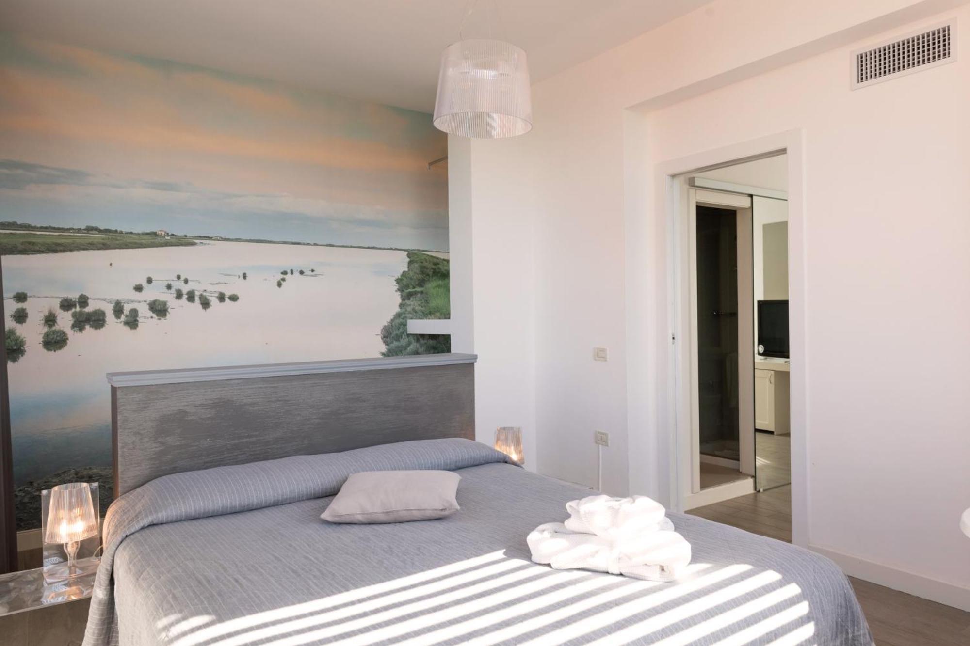 Perla Verde Hotel ミラノ・マリッティマ エクステリア 写真