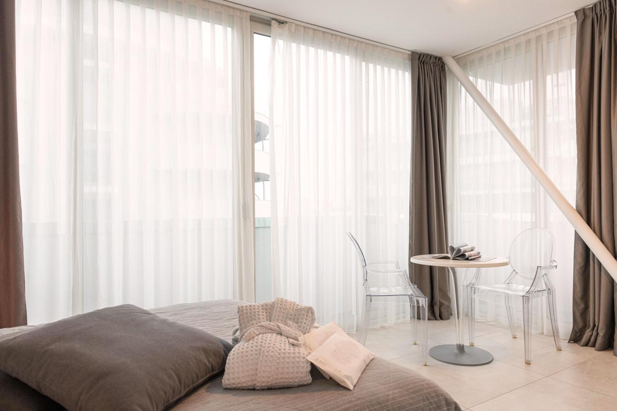 Perla Verde Hotel ミラノ・マリッティマ エクステリア 写真